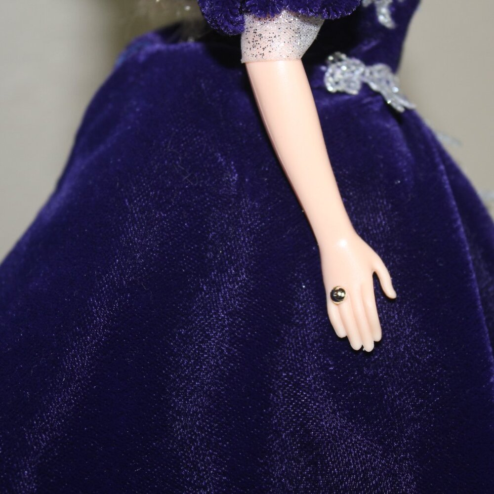 Barbie Millennium Princess 2000 Doll Blonde Purple Dress Special Edition Toy - Picture 7 of 12